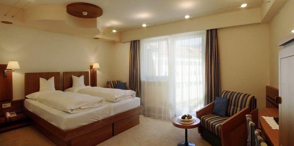Hotel Krone - Eat, Drink, Stay Bressanone Dış mekan fotoğraf