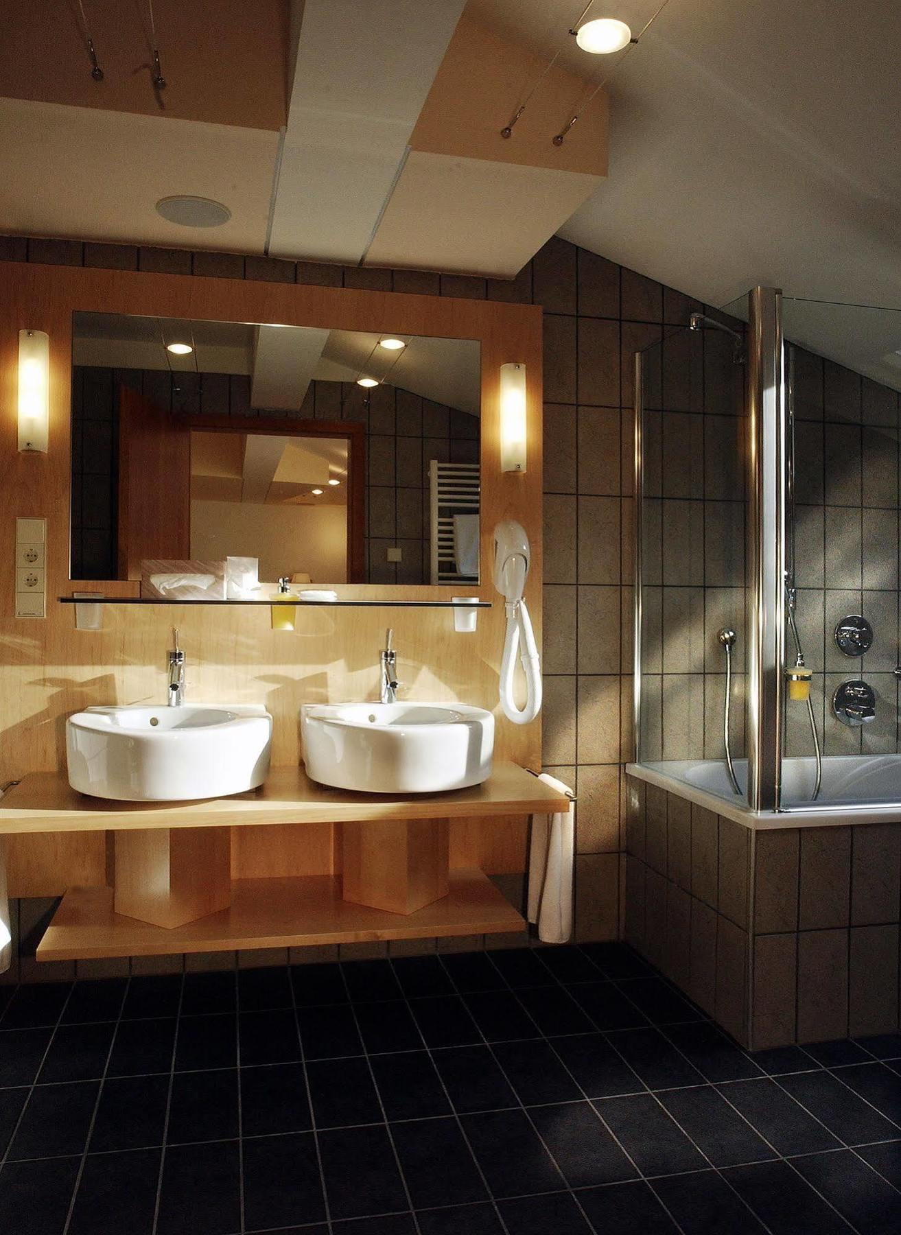 Hotel Krone - Eat, Drink, Stay Bressanone Dış mekan fotoğraf